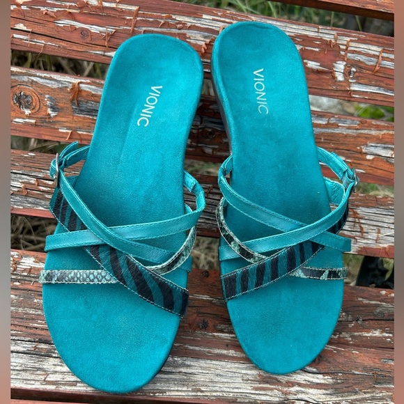 Vionic Rhodes Reptile print Turquoise Strappy leather Sandals Sz-11. S - Picture 8 of 10